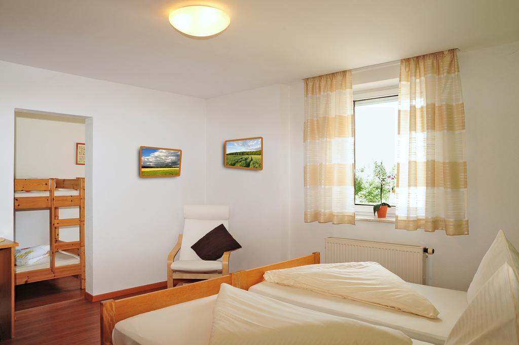 Hotel Loewenhof Krumbach Habitación foto
